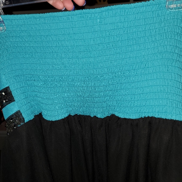 Teal and black cocktail dress - Picture 4 of 4